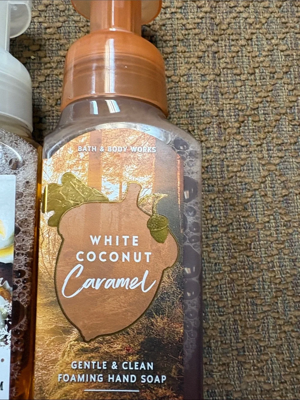 Bath and body foam soap set in cozy vanilla cream and white coconut caramel